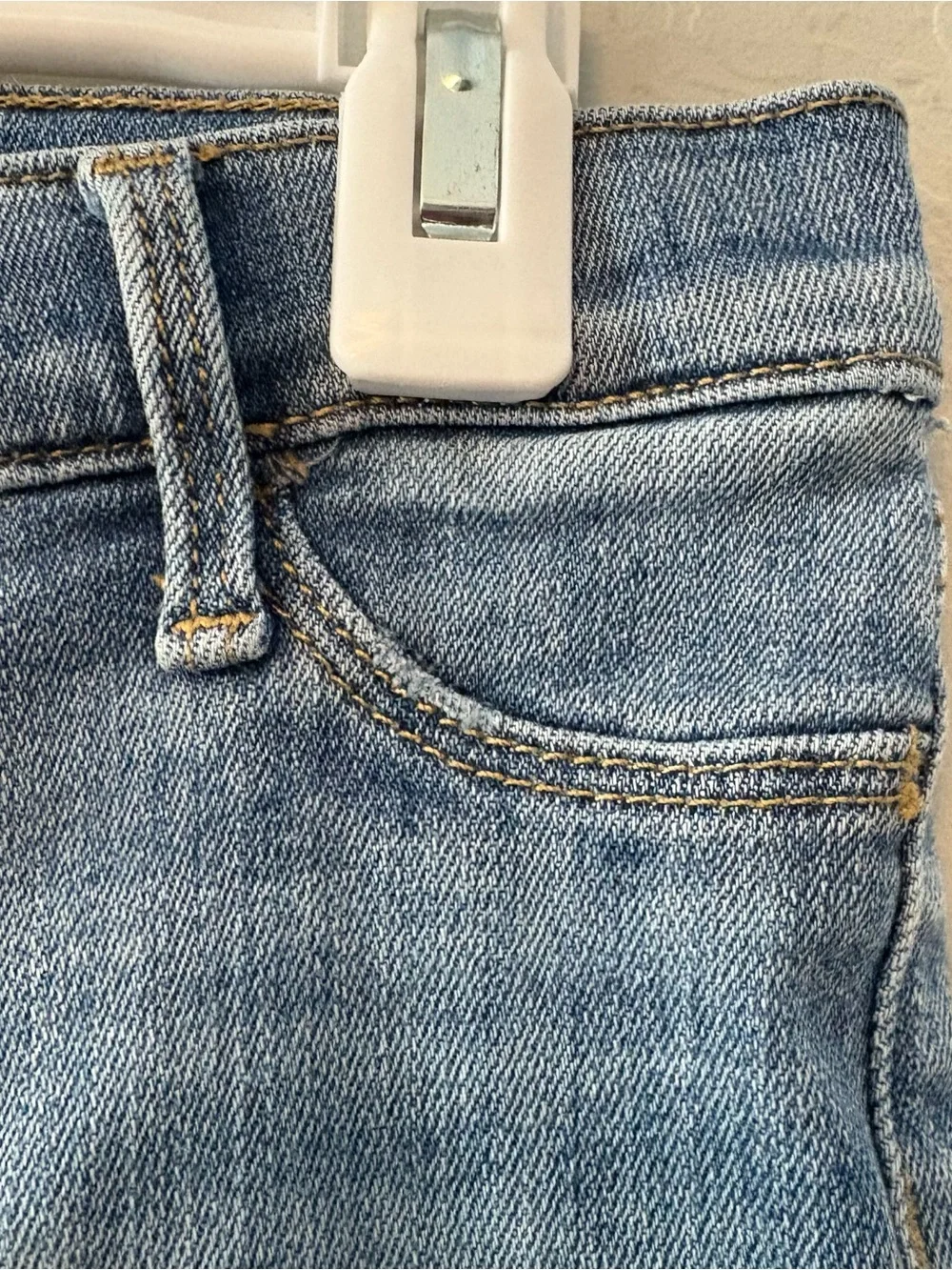 Old navy ballerina light wash distressed heart denim skinny jeans size 6